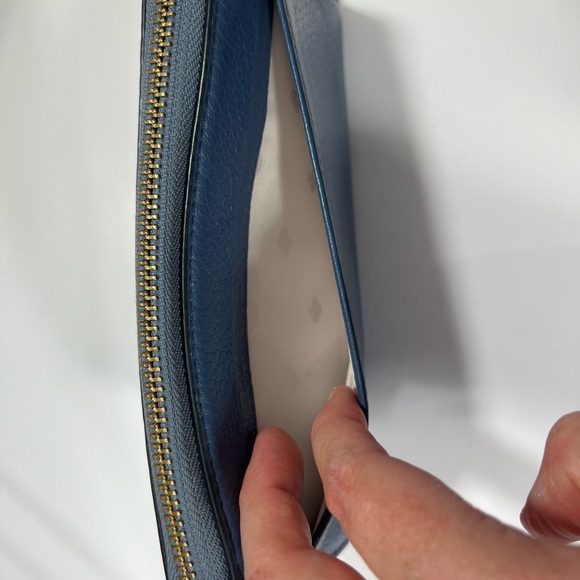 Kate Spade Blue Leather Wallet/Wristlet - Picture 4 of 11